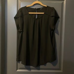 1X Black Papermoon tulip sleeve top